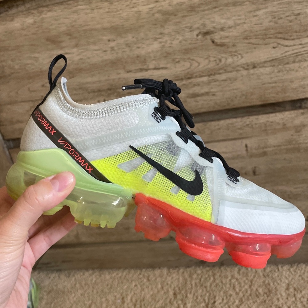Womens Nike air vapormax neon collection size 5.5Y